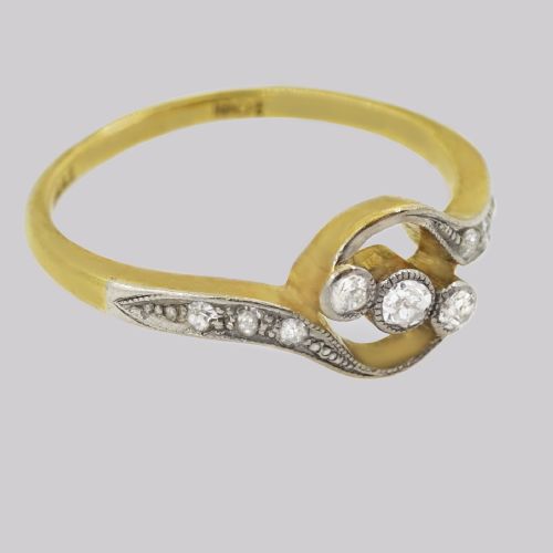 DIAMOND TRILOGY RING BY WILLIAM GRIFFITHS 18CT GOLD ANTIQUE OLD CUT DIAMOND RING - ADDITIONAL PHOTO 2