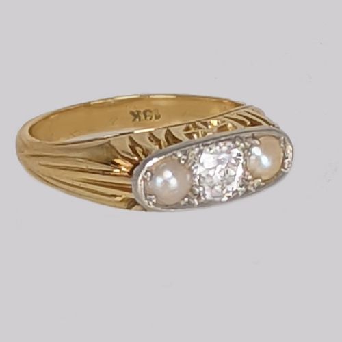 ANTIQUE OLD CUT DIAMOND AND PEARL RING 18CT GOLD VICTORIAN ENGAGEMENT TRILOGY RING - ADDITIONAL PHOTO 5