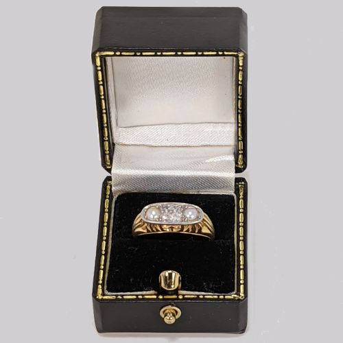 ANTIQUE OLD CUT DIAMOND AND PEARL RING 18CT GOLD VICTORIAN ENGAGEMENT TRILOGY RING - ADDITIONAL PHOTO 8