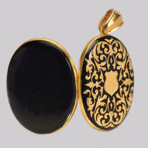 VICTORIAN 18CT GOLD ENAMEL MOURNING LOCKET ANTIQUE HINGED LARGE ORNATE PHOTO LOCKET - ADDITIONAL PHOTO 1