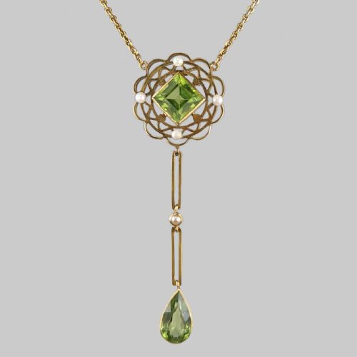 EDWARDIAN PERIDOT SEED PEARL NECKLACE 15CT GOLD ANTIQUE PENDANT NECKLACE CIRCA 1905