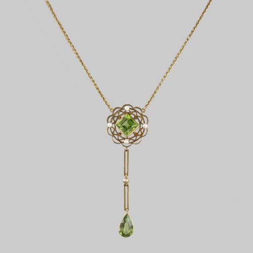 EDWARDIAN PERIDOT SEED PEARL NECKLACE 15CT GOLD ANTIQUE PENDANT NECKLACE CIRCA 1905 - ADDITIONAL PHOTO 1