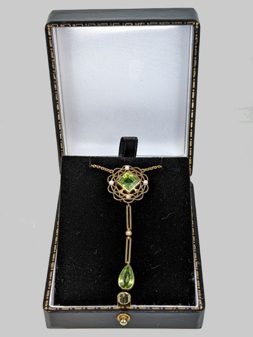 EDWARDIAN PERIDOT SEED PEARL NECKLACE 15CT GOLD ANTIQUE PENDANT NECKLACE CIRCA 1905 - ADDITIONAL PHOTO 4