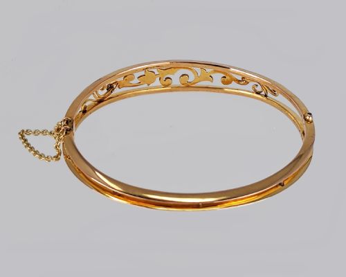 EDWARDIAN PEARL BANGLE 9CT GOLD ANTIQUE SPLIT PEARL FLORAL BRACELET CIRCA 1910 - ADDITIONAL PHOTO 3
