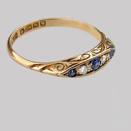 fig 2. Antique Sapphire & Diamond Ring Henry Wilkinson 18ct Gold Ring Birmingham 1915