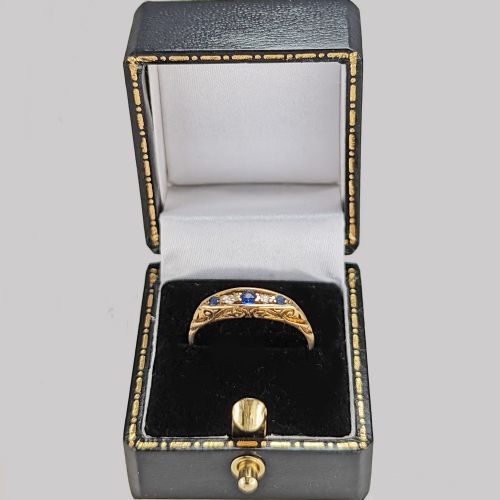 fig 3. Antique Sapphire & Diamond Ring Henry Wilkinson 18ct Gold Ring Birmingham 1915