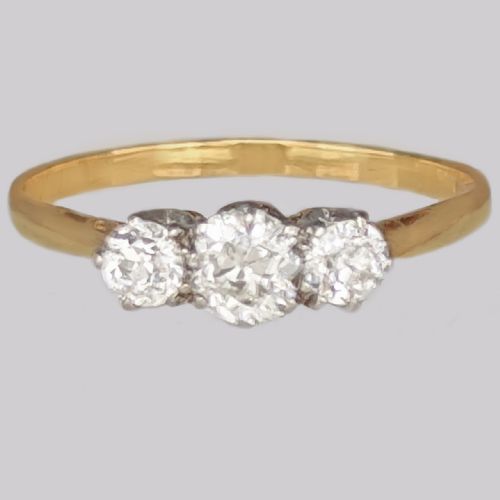 VINTAGE DIAMOND TRILOGY RING 18CT GOLD 008 CARAT BRILLIANT CUT DIAMOND 1950S THREE STONE RING - ADDITIONAL PHOTO 3