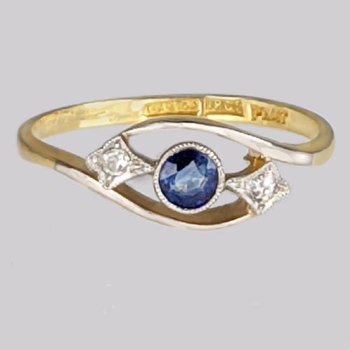 vintage sapphire old cut diamond trilogy ring 18ct gold platinum 1930s ring - CATEGORY: ANTIQUE JEWELLERY - DATED 1930