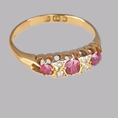 VICTORIAN RUBY DIAMOND RING HALLMARKED 18CT GOLD BIRMINGHAM 1896 ANTIQUE RING - ADDITIONAL PHOTO 2