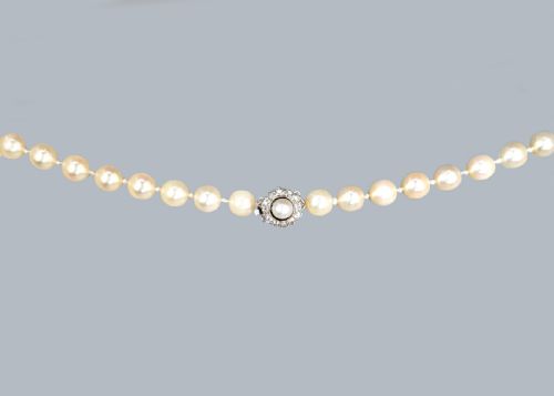 ANTIQUE PEARL NECKLACE WITH DIAMOND CLASP EDWARDIAN SINGLE STRAND PEARL NECKLACE - ADDITIONAL PHOTO 6