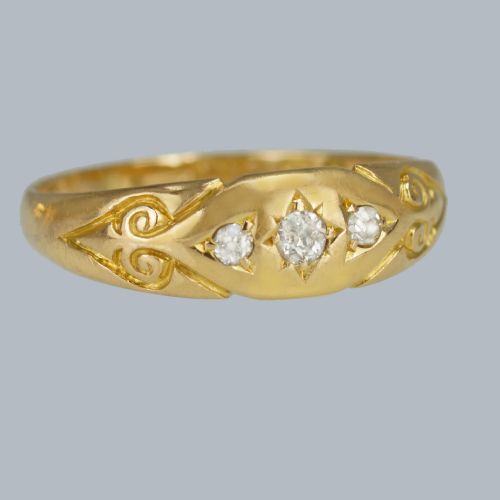 VICTORIAN TRILOGY RING 18CT GOLD ANTIQUE 3 STONE RING HALLMARKED BIRMINGHAM 1897 - ADDITIONAL PHOTO 2