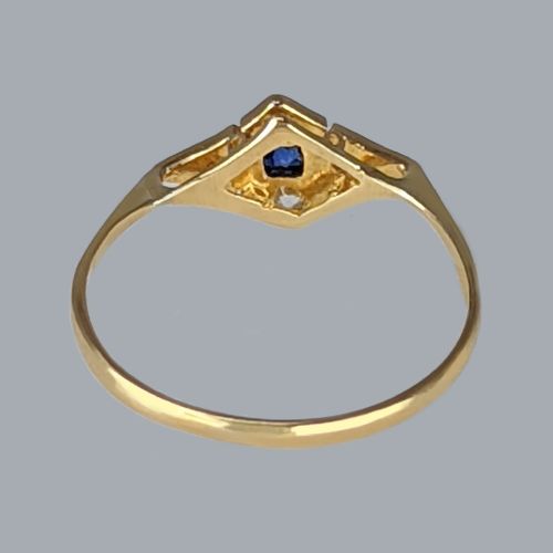 ART DECO SAPPHIRE DIAMOND RING VINTAGE 18CT GOLD PLATINUM 1920S CLUSTER RING - ADDITIONAL PHOTO 4