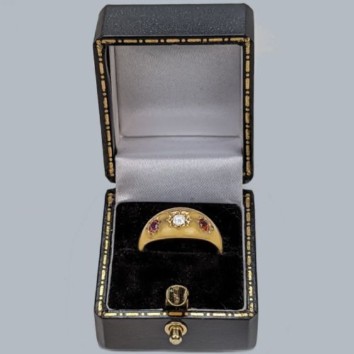 ANTIQUE DIAMOND RUBY TRILOGY RING 18CT GOLD EDWARDIAN GYPSY RING BIRMINGHAM 1906 - ADDITIONAL PHOTO 3