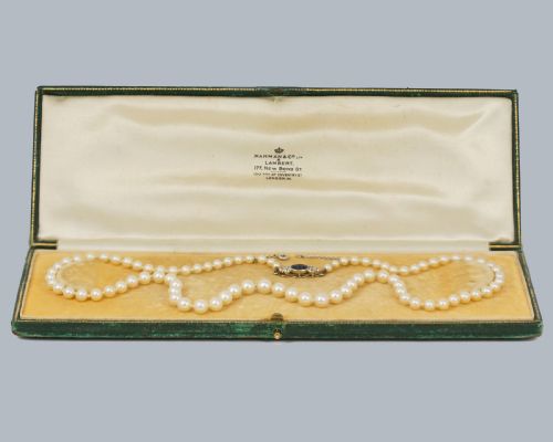 VINTAGE PEARL NECKLACE SAPPHIRE DIAMOND CLASP 1930S SINGLE STRAND ANTIQUE PEARL NECKLACE - ADDITIONAL PHOTO 2