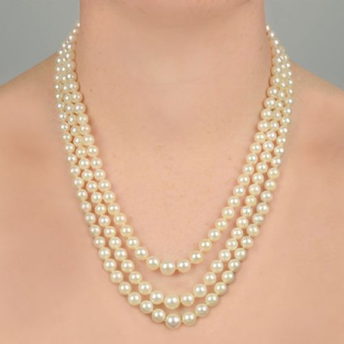 PEARL NECKLACE WITH DIAMOND CLASP VINTAGE THREE STRAND 1950S NECKLACE WITH ANCHORCERT CERTIFICATE - ADDITIONAL PHOTO 1