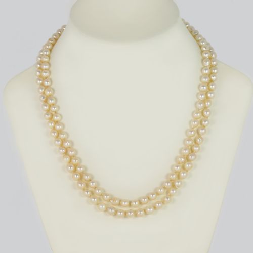 SINGLE STRAND 45 LONG PEARL NECKLACE VINTAGE WHITE GOLD RUBY CLASP 1960S PEARLS - ADDITIONAL PHOTO 1