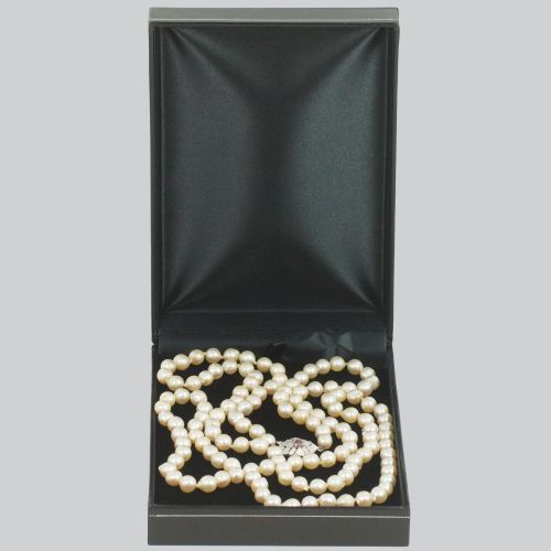 SINGLE STRAND 45 LONG PEARL NECKLACE VINTAGE WHITE GOLD RUBY CLASP 1960S PEARLS - ADDITIONAL PHOTO 4