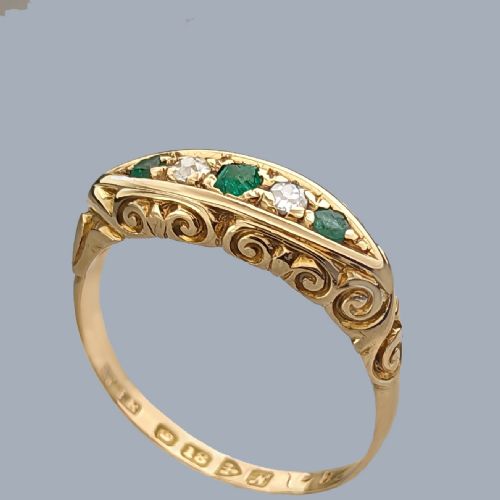 ANTIQUE EMERALD AND DIAMOND RING 18CT GOLD FIVE STONE RING HALLMARKED CHESTER 1913 - ADDITIONAL PHOTO 1