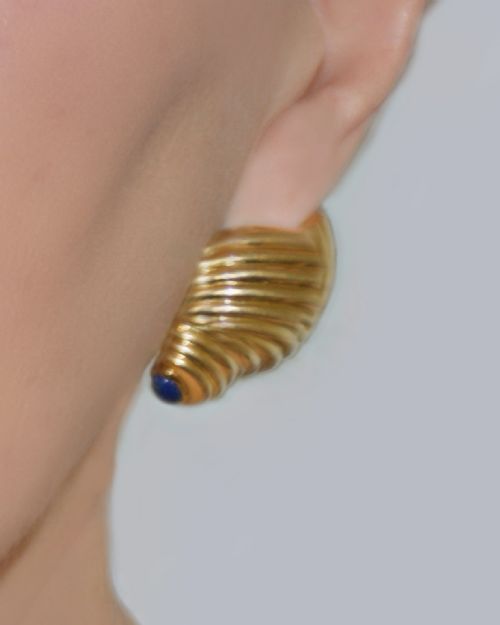 VINTAGE BOUCHERON SHELL EARRINGS 18CT GOLD 1960S LAPIS LAZULI LARGE OMEGA POST EARRINGS - ADDITIONAL PHOTO 27