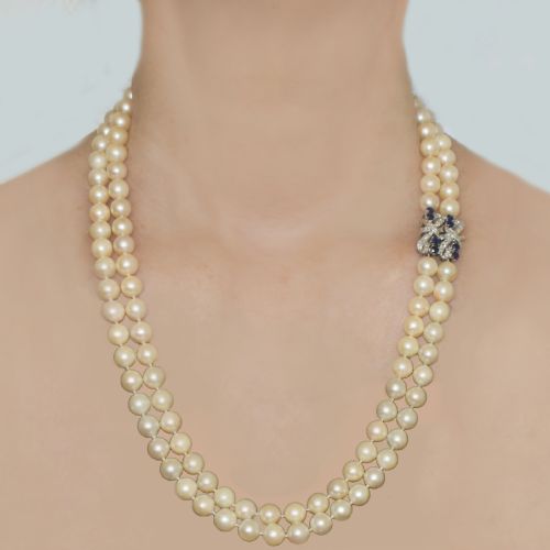 VINTAGE DOUBLE STRAND PEARL NECKLACE 18K GOLD DIAMOND SAPPHIRE CLASP 1950S 2 ROW - ADDITIONAL PHOTO 1