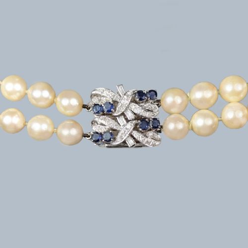 VINTAGE DOUBLE STRAND PEARL NECKLACE 18K GOLD DIAMOND SAPPHIRE CLASP 1950S 2 ROW - ADDITIONAL PHOTO 2