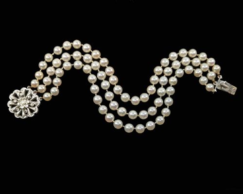 VINTAGE PEARL BRACELET 9CT GOLD DIAMOND CLUSTER CLASP 1960S TRIPLE PEARL STRAND LONDON 1966 - ADDITIONAL PHOTO 2