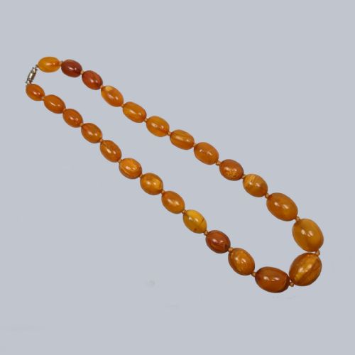 vintage egg yoke amber necklace 1950s butterscotch marbled amber bead necklace - CATEGORY: ANTIQUE JEWELLERY - DATED 1950