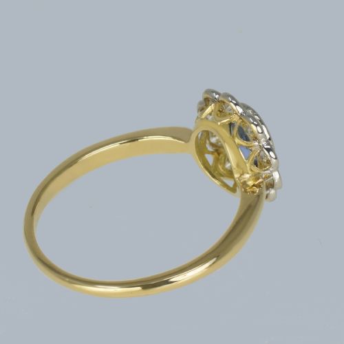 SAPPHIRE AND DIAMOND CLUSTER RING VINTAGE 18CT GOLD 1960S VICTORIAN STYLE RING - ADDITIONAL PHOTO 16