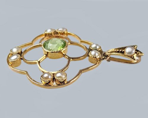 ART NOUVEAU 15CT GOLD PERIDOT AND PEARL FLORAL PENDANT ANTIQUE PENDANT CIRCA 1900 - ADDITIONAL PHOTO 1