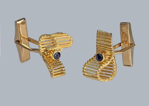 KUTCHINSKY CUFFLINKS VINTAGE SAPPHIRE CUFFLINKS 1960S LONDON 18CT GOLD HALLMARKS - ADDITIONAL PHOTO 4