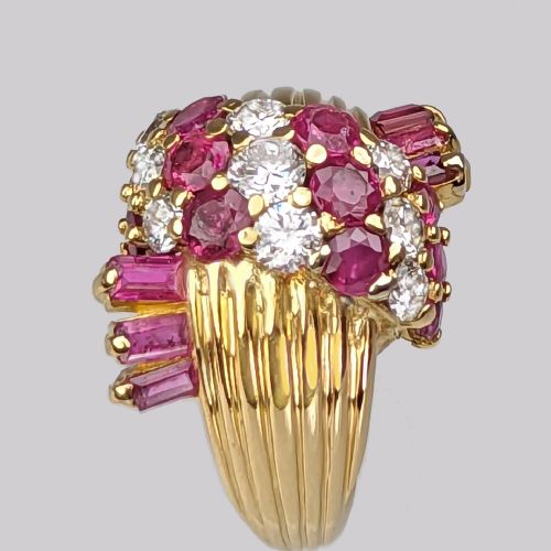 KUTCHINSKY RING DIAMOND AND RUBY 18CT GOLD VINTAGE LARGE COCKTAIL RING LONDON 1960 - ADDITIONAL PHOTO 3