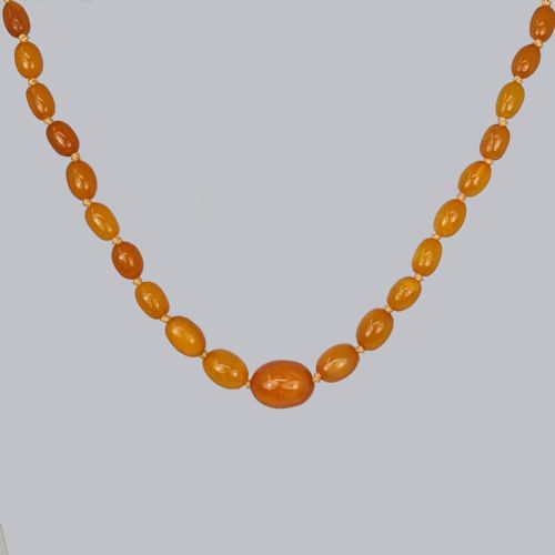 ANTIQUE BALTIC AMBER NECKLACE SINGLE STRAND 1950S BUTTERSCOTCH AMBER NECKLACE - ADDITIONAL PHOTO 3