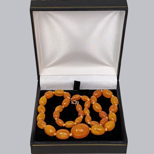 ANTIQUE BALTIC AMBER NECKLACE SINGLE STRAND 1950S BUTTERSCOTCH AMBER NECKLACE - ADDITIONAL PHOTO 6