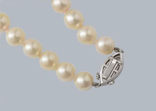 VINTAGE PEARL NECKLACE DIMOND PLATINUM CLASP 1950S SINGLE STRAND ANTIQUE PEARLS - ADDITIONAL PHOTO 5