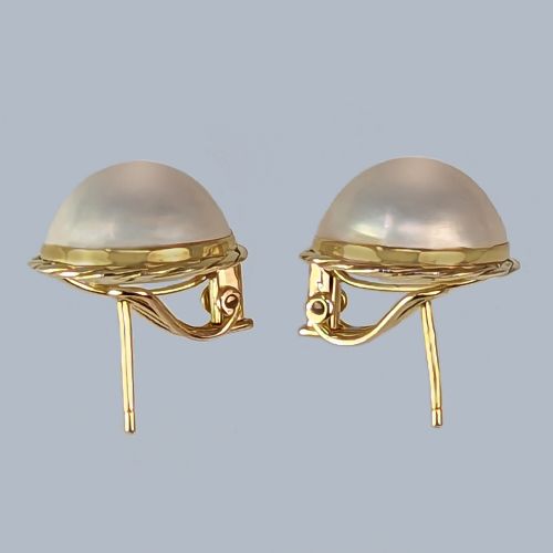fig 2. Vintage 18ct Gold Mabe Pearl Earrings 1950s Omega Back Retro Stud Earrings 5/8