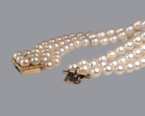 VINTAGE PEARL BRACELET WITH 9CT GOLD CLASP TRIPLE STRAND LONDON HALLMARKED - ADDITIONAL PHOTO 2