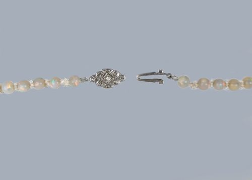 ANTIQUE OPAL BEAD AND ROCK CRYSTAL NECKLACE WITH DIAMOND CLASP EDWARDIAN CIRCA 1910 - ADDITIONAL PHOTO 3