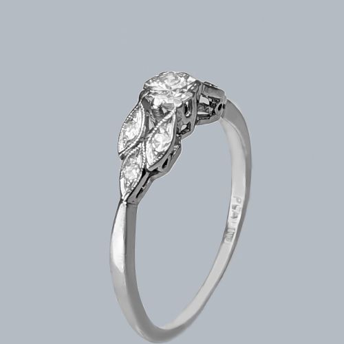 VINTAGE PLATINUM SOLITAIRE RING 194050S DIAMOND ENGAGEMENT RING WITH FOLIATE SHOULDERS - ADDITIONAL PHOTO 3