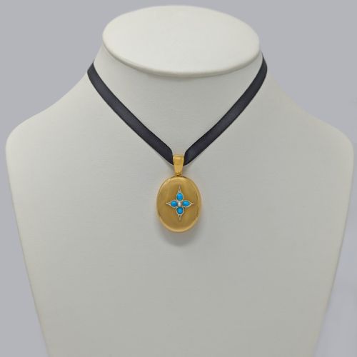 VICTORIAN TURQUOISE AND PEARL LOCKET 18CT GOLD STAR MOTIF ANTIQUE PHOTO LOCKET - ADDITIONAL PHOTO 4