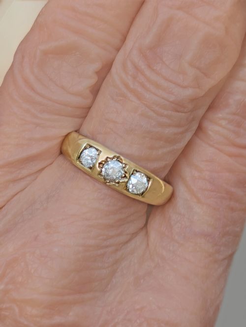 VICTORIAN 18CT GOLD 060CT OLD CUT DIAMOND GYPSY TRILOGY RING ANTIQUE HALLMARKED LONDON 1896 - ADDITIONAL PHOTO 16
