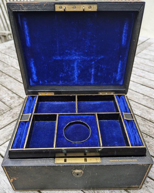 VICTORIAN PARKINS GOTTO JEWELLERY BOX ANTIQUE LEATHER CHEST LONDON CIRCA 1870 - ADDITIONAL PHOTO 4