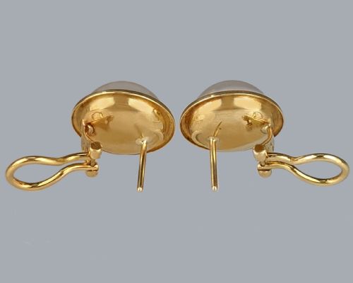 18CT GOLD MABE PEARL 1960S EARRINGS OMEGA BACK STUD VINTAGE PEARL EARRINGS 16MM - ADDITIONAL PHOTO 3