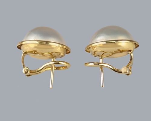 18CT GOLD MABE PEARL 1960S EARRINGS OMEGA BACK STUD VINTAGE PEARL EARRINGS 16MM - ADDITIONAL PHOTO 4