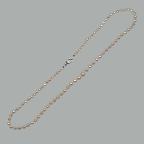 VINTAGE PEARL NECKLACE 9CT GOLD DIAMOND CLASP 1950S CLASSIC SINGLE STRAND PEARLS - ADDITIONAL PHOTO 4