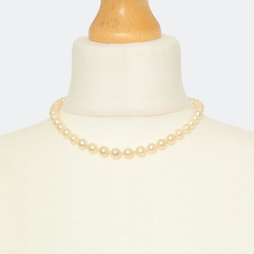 SINGLE STRAND PEARLS 9CT GOLD GARNET CLASP VINTAGE 17 LONG PEARL NECKLACE 1950S - ADDITIONAL PHOTO 1