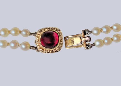 DOUBLE STRAND PEARLS 9CT GOLD GARNET CLASP VINTAGE 17 LONG PEARL NECKLACE 1950S - ADDITIONAL PHOTO 3