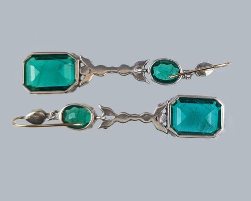 VICTORIAN DANGLE EARRINGS GOLD AND SILVER EMERALD GREEN ANTIQUE HOOK DROP CRYSTAL EARRINGS - ADDITIONAL PHOTO 2