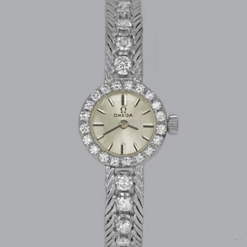 OMEGA DIAMOND WATCH 18CT GOLD VINTAGE 1960S MANUAL WIND LADIES BRACELET WATCH - ADDITIONAL PHOTO 1