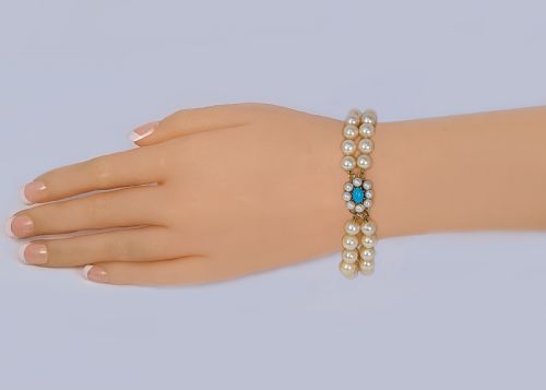 VINTAGE 1960S DOUBLE STRAND PEARL BRACELET WITH 9CT GOLD TURQUOISE CLUSTER CLASP - ADDITIONAL PHOTO 6