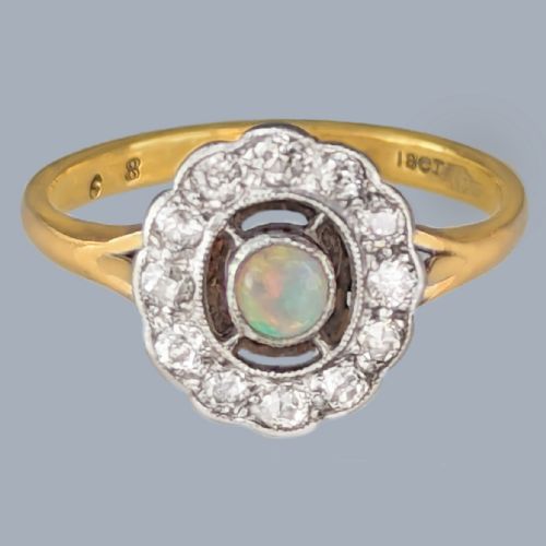 ANTIQUE EDWARDIAN OPAL AND DIAMOND RING 18CT GOLD ANTIQUE CLUSTER RING CIRCA 1910 - ADDITIONAL PHOTO 3